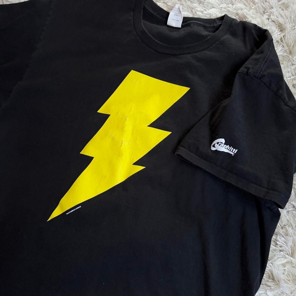 Y2K DC Comics Lightning Bolt Graphic Tee — Size XL